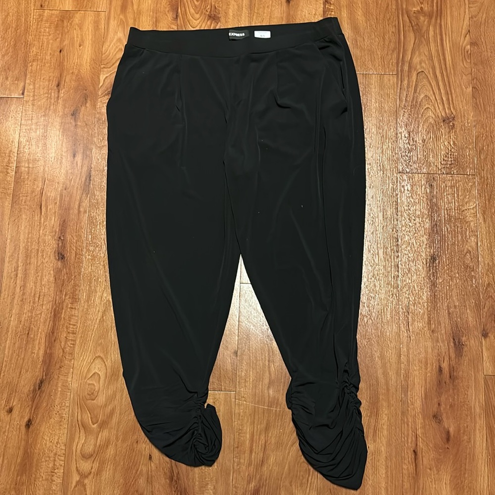 Scrunched leg dressy pants